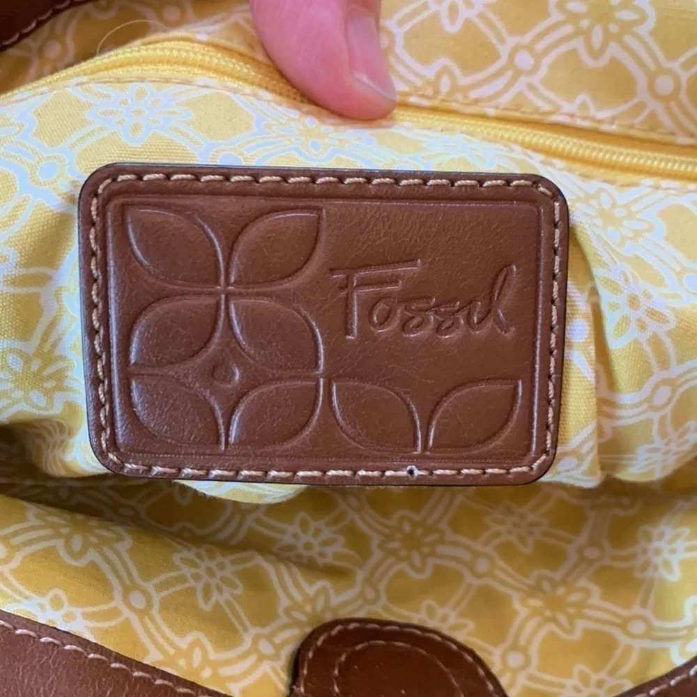 FOSSIL canvas and leather floral purse